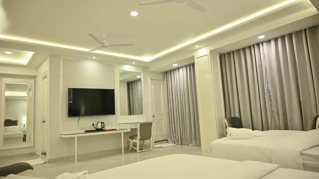 Pearl Courtyard מלון ורנאסי